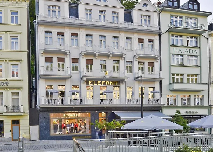 Ea Hotel Elefant